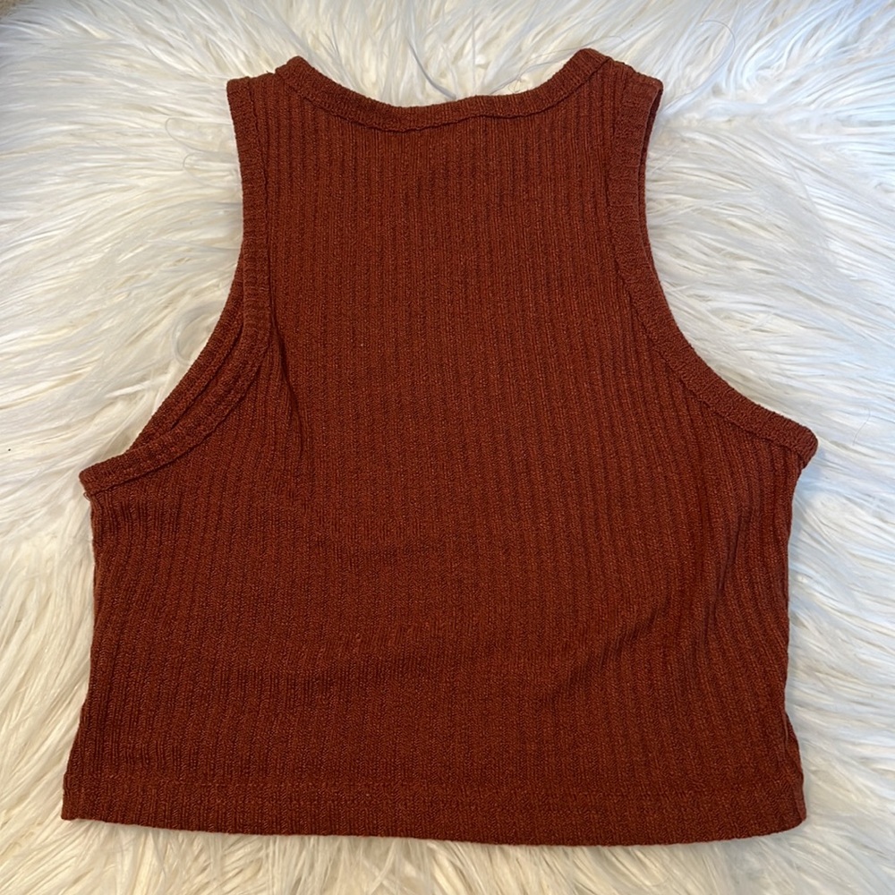 Halter top - Picture 2 of 3